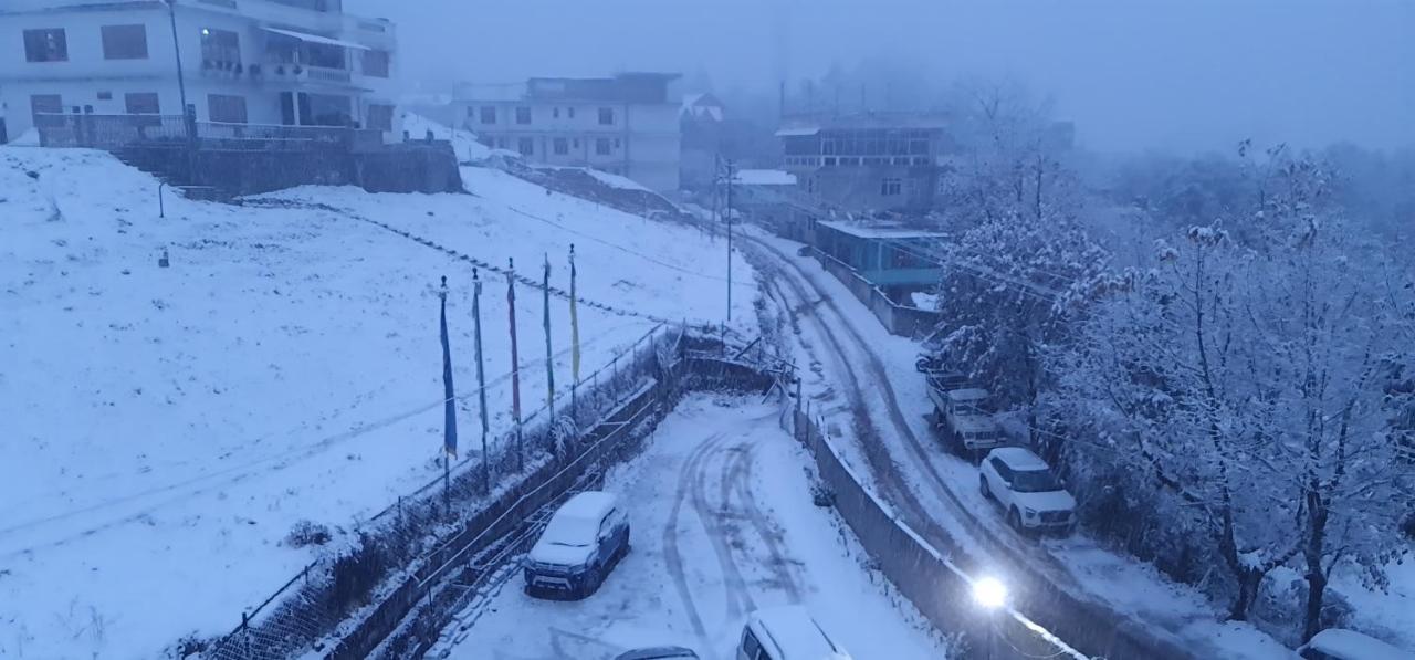 Dewa Elegance Hotel Tavang Kültér fotó